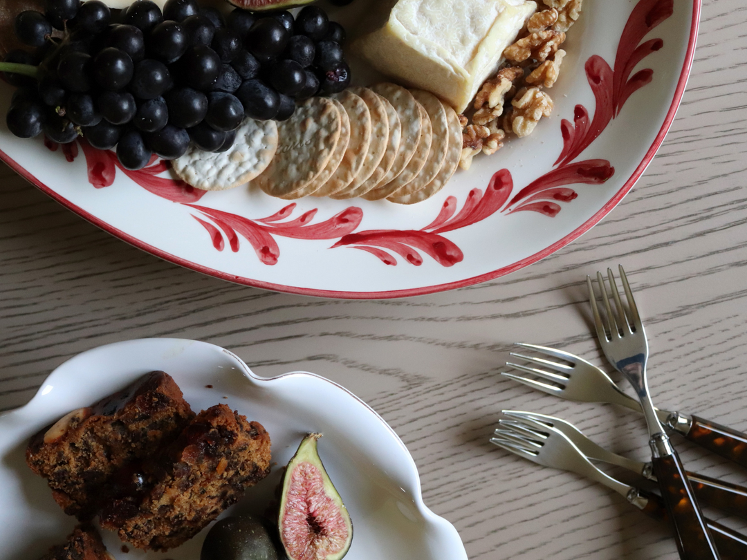 How to assemble a festive cheeseboard